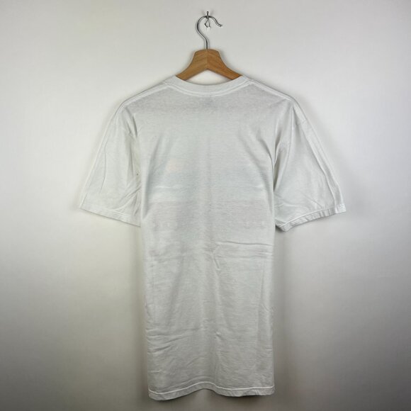 Vintage 1993 Canada Graphic T-Shirt Made in USA - Picture 7 of 7